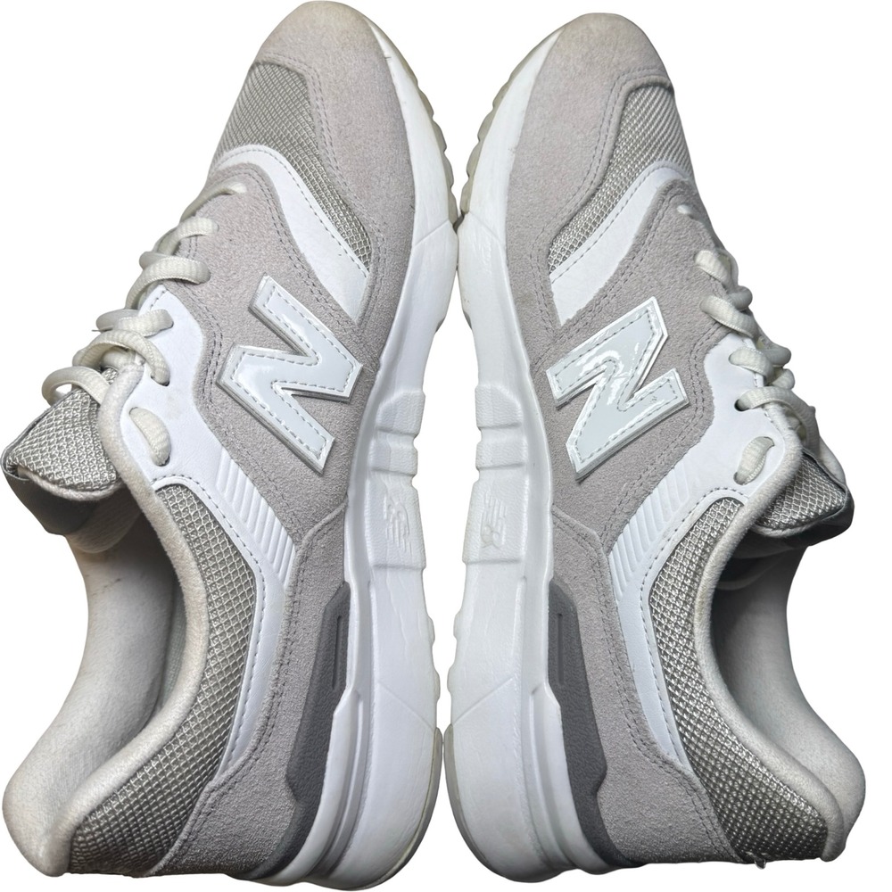 New Balance 997H Grey White Suede Mesh Sneakers CW997HCR Womens 8.5 Mens 7 - Picture 8 of 10
